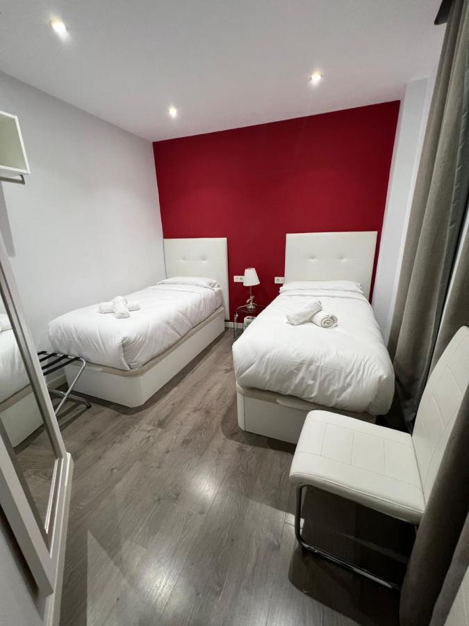 Apartamentos Royal Urban 格拉纳达 外观 照片