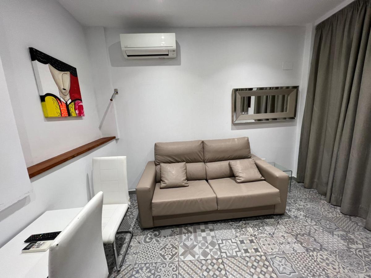 Apartamentos Royal Urban 格拉纳达 外观 照片